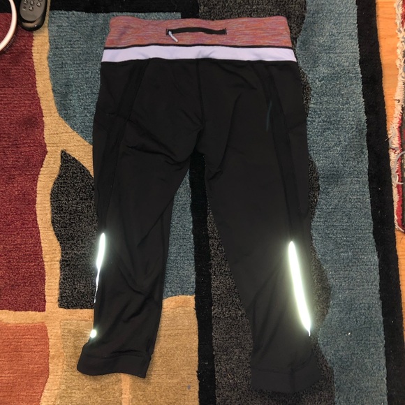 Lululemon crops - Picture 3 of 3